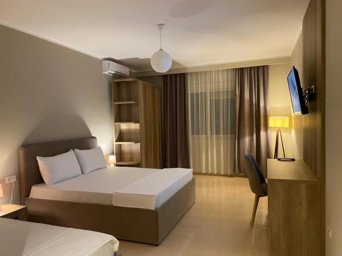 Rumar Hotel Durrës 外观 照片