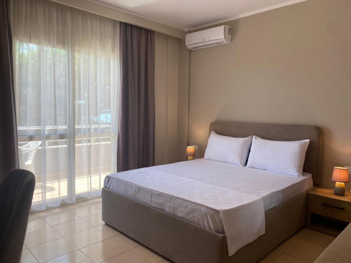 Rumar Hotel Durrës 外观 照片