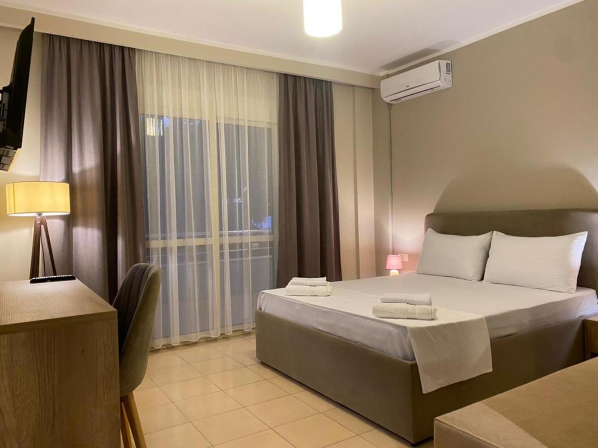 Rumar Hotel Durrës 外观 照片