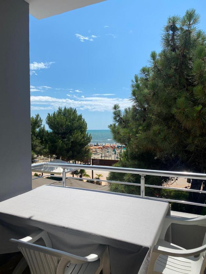 Rumar Hotel Durrës 外观 照片