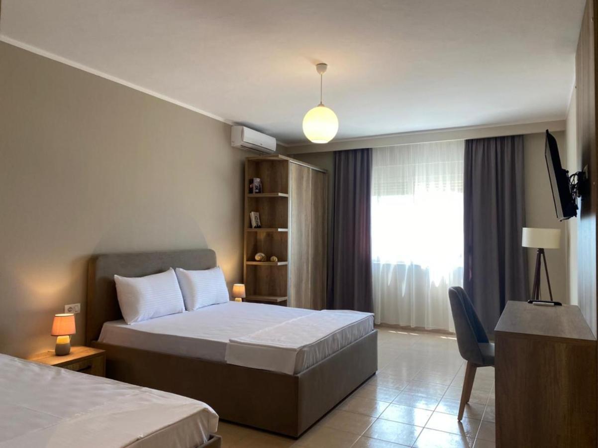 Rumar Hotel Durrës 外观 照片