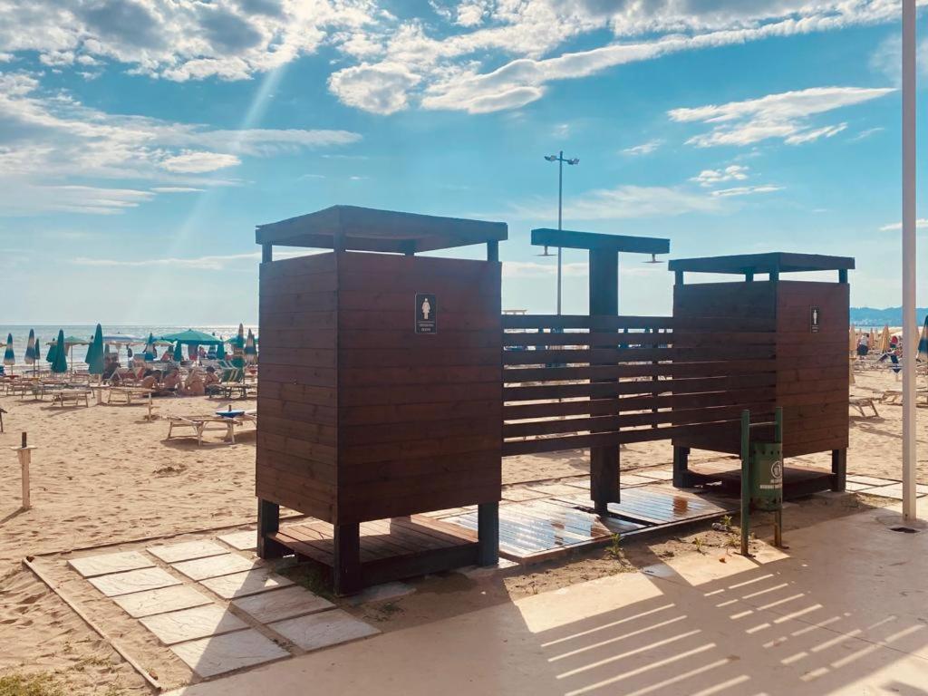 Rumar Hotel Durrës 外观 照片