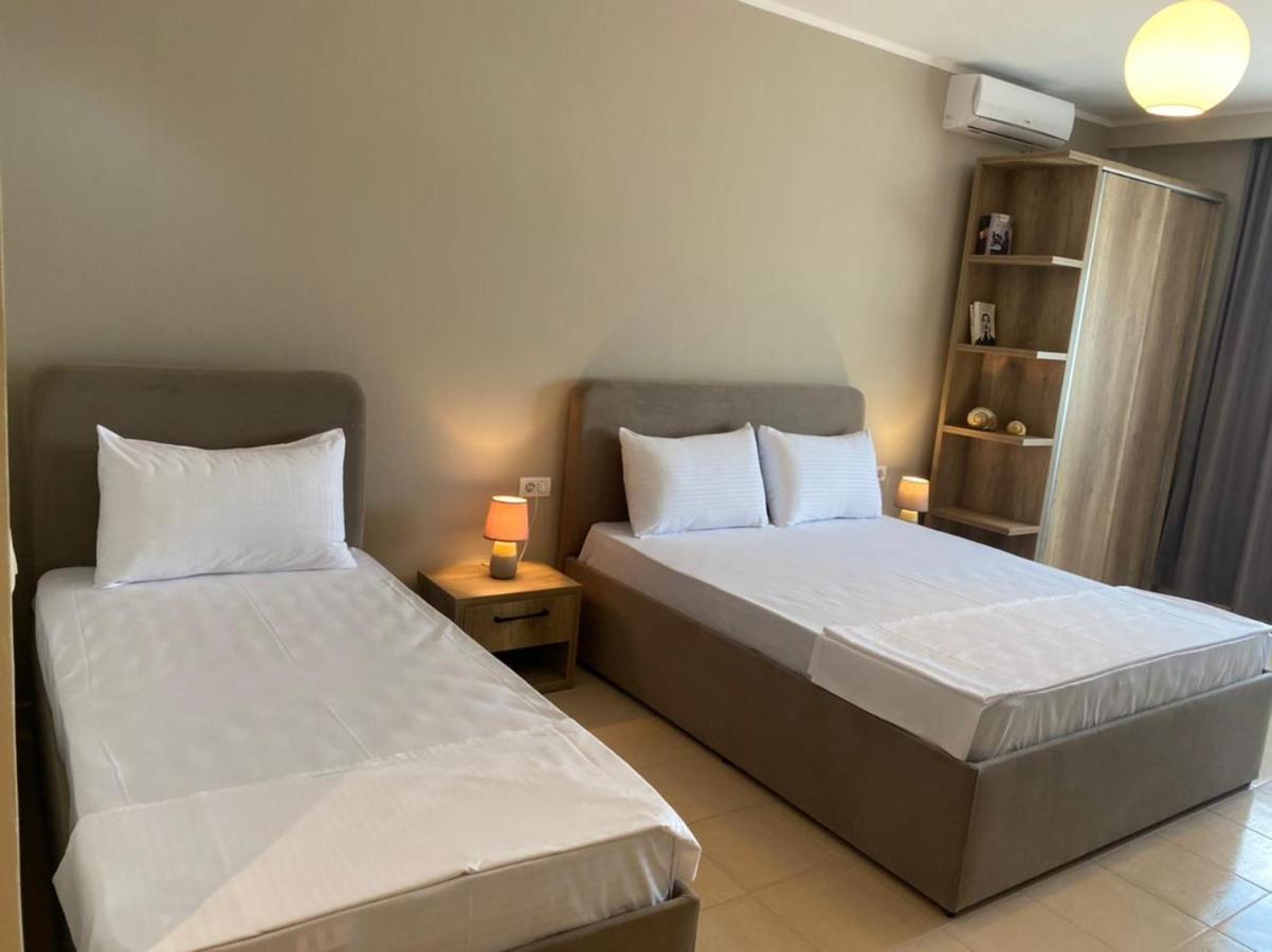 Rumar Hotel Durrës 外观 照片
