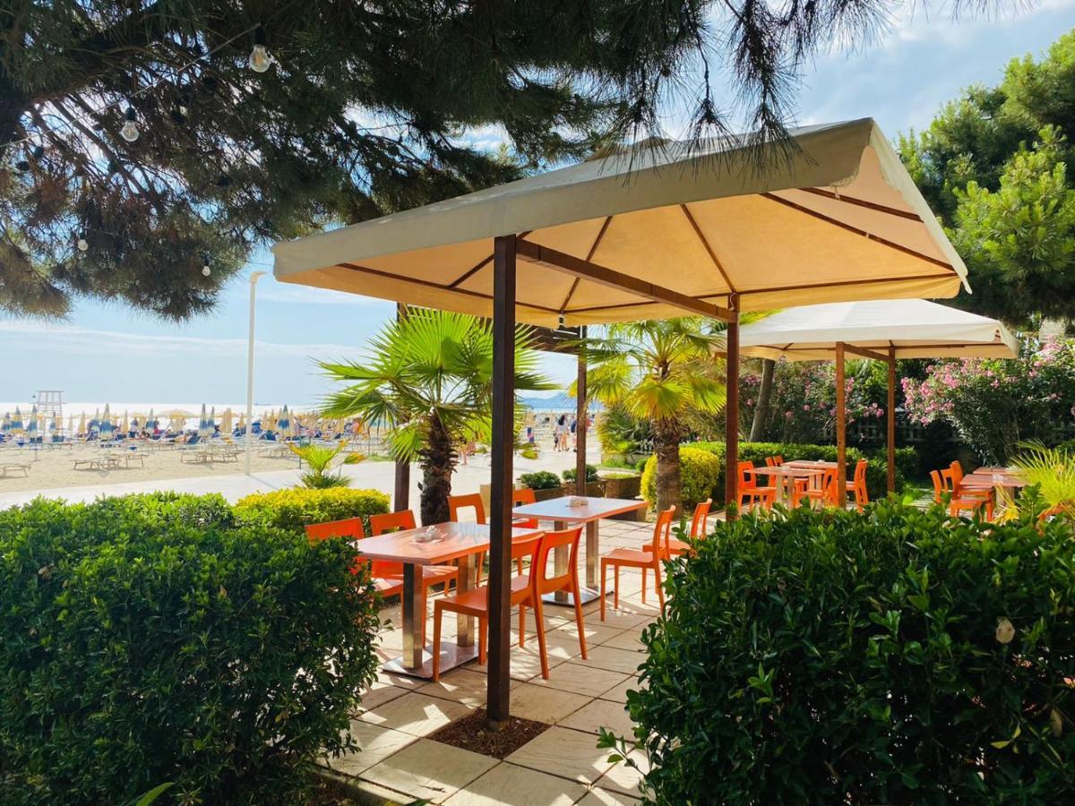 Rumar Hotel Durrës 外观 照片