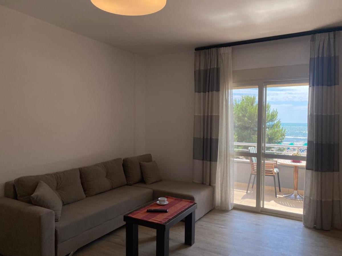 Rumar Hotel Durrës 外观 照片
