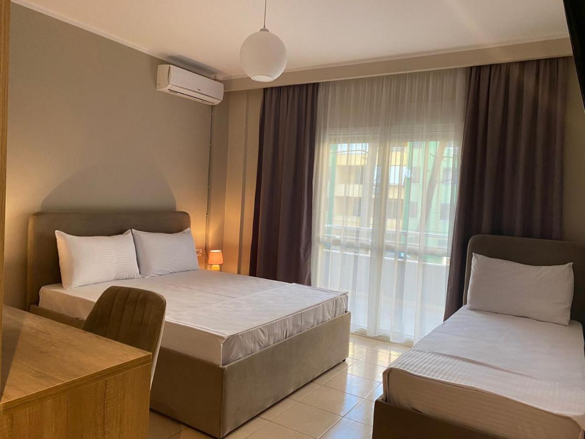 Rumar Hotel Durrës 外观 照片